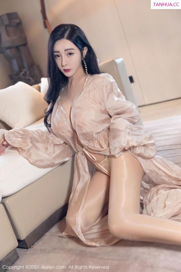 允薾  [XiuRen]高清写真图 2021.10.27 No.4129 允薾第22张图片